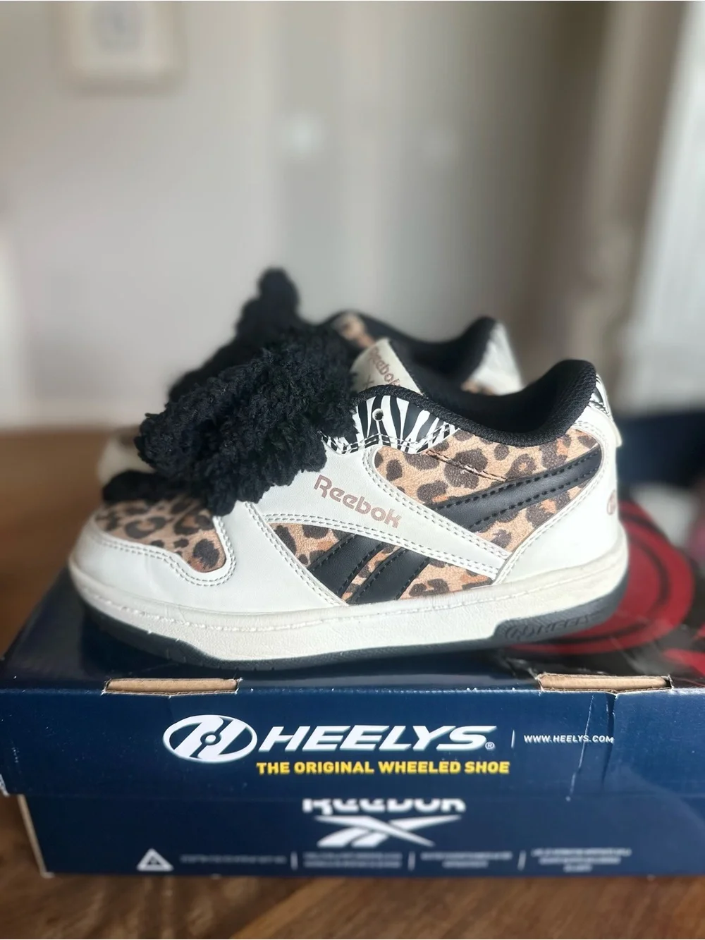 Reebok X Heelys Kids' Leopard Accent Sneakers size 1